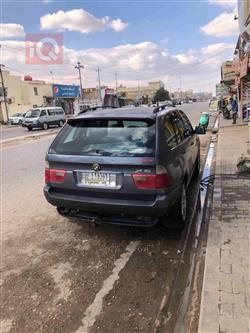 بی ئێم دەبڵیو X5